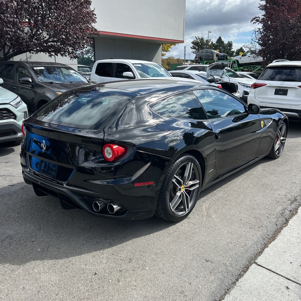 2012 Ferrari FF Base