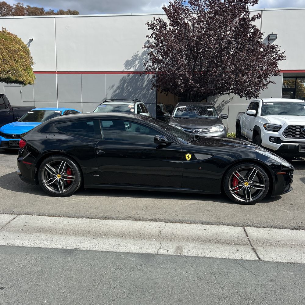 2012 Ferrari FF Base