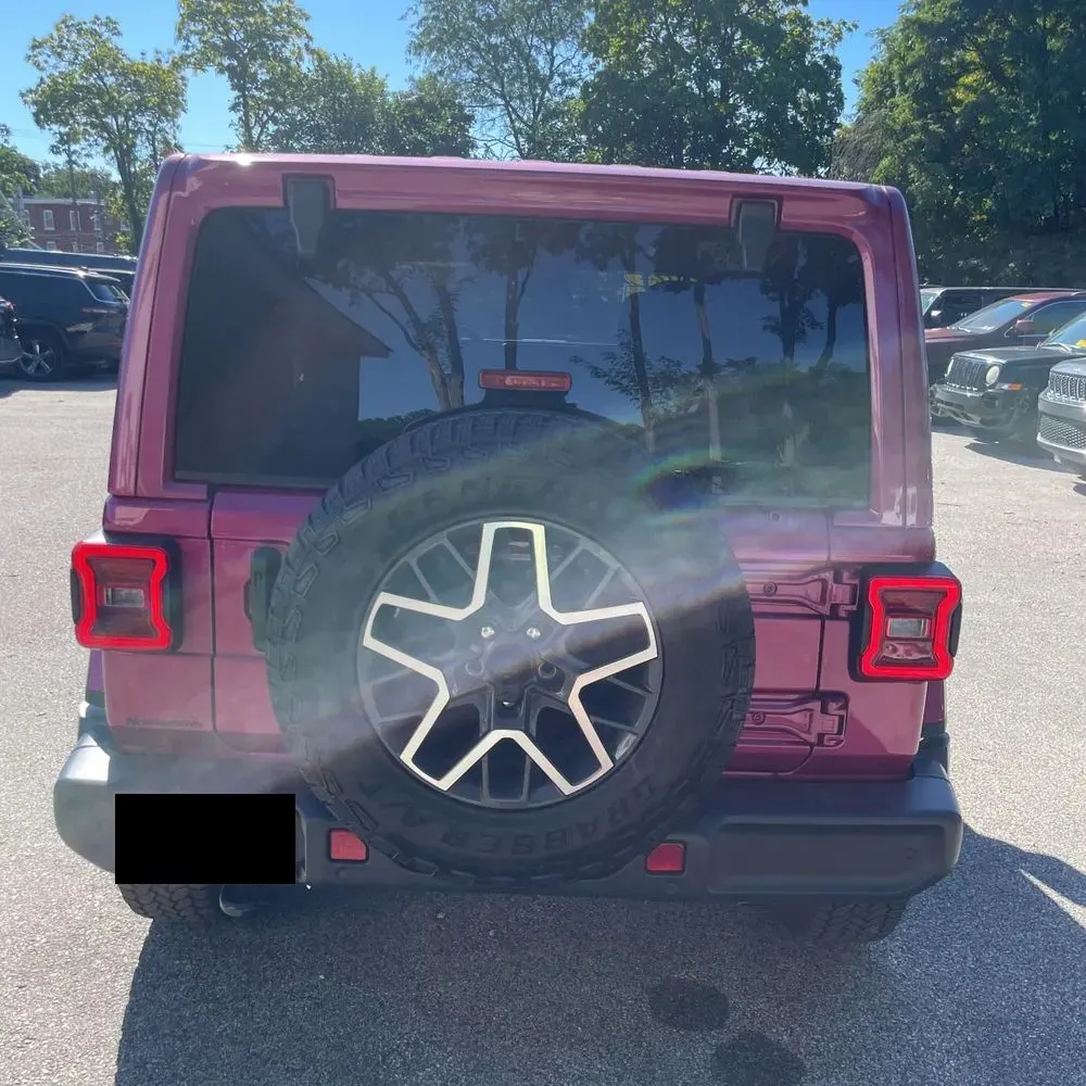 2024 Jeep Wrangler Sahara