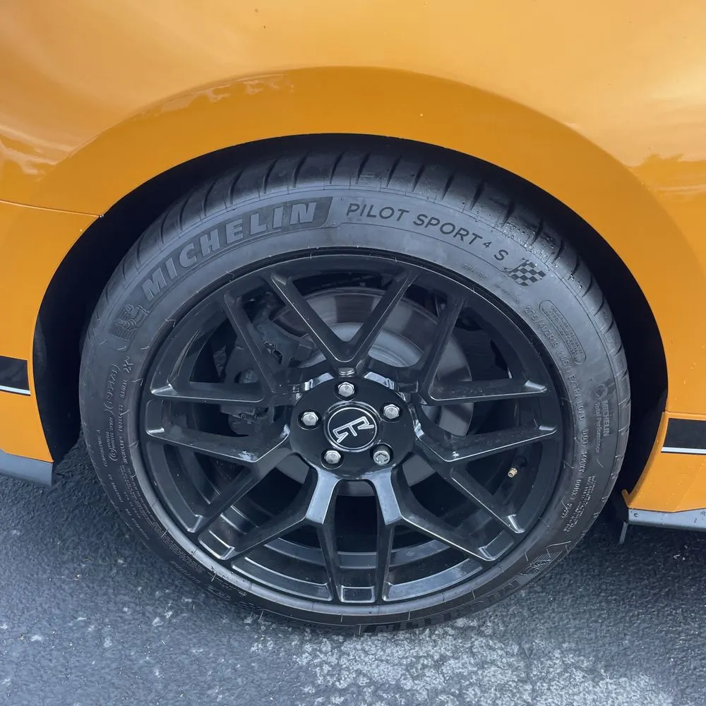 2022 Ford Mustang Mach 1