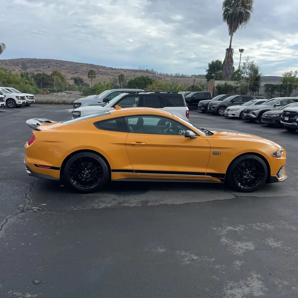 2022 Ford Mustang Mach 1