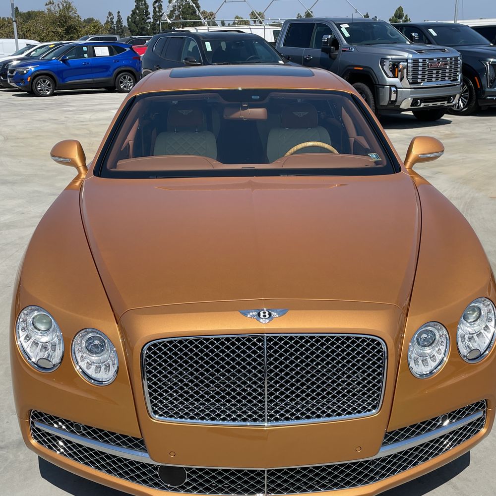2017 Bentley Flying Spur Base