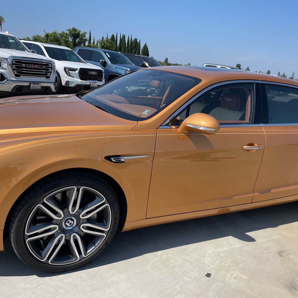 2017 Bentley Flying Spur Base