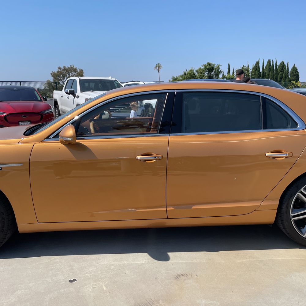 2017 Bentley Flying Spur Base