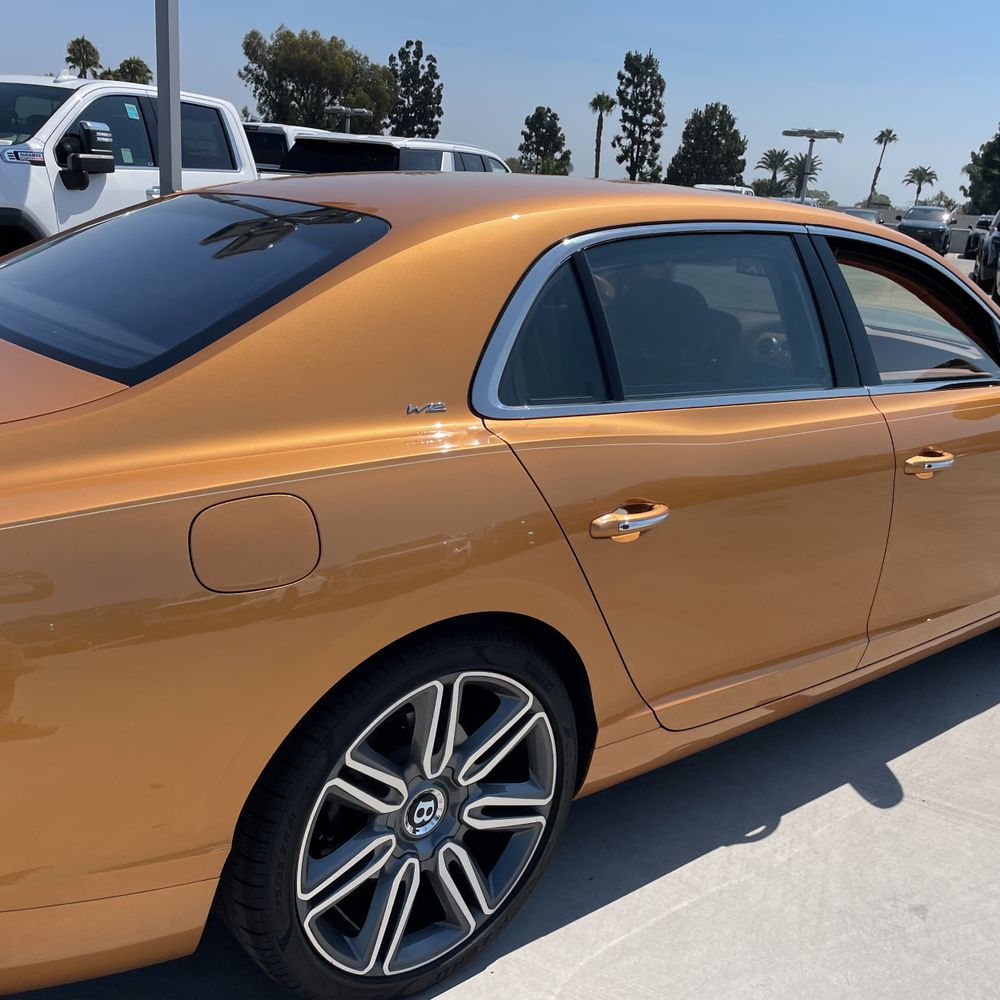 2017 Bentley Flying Spur Base