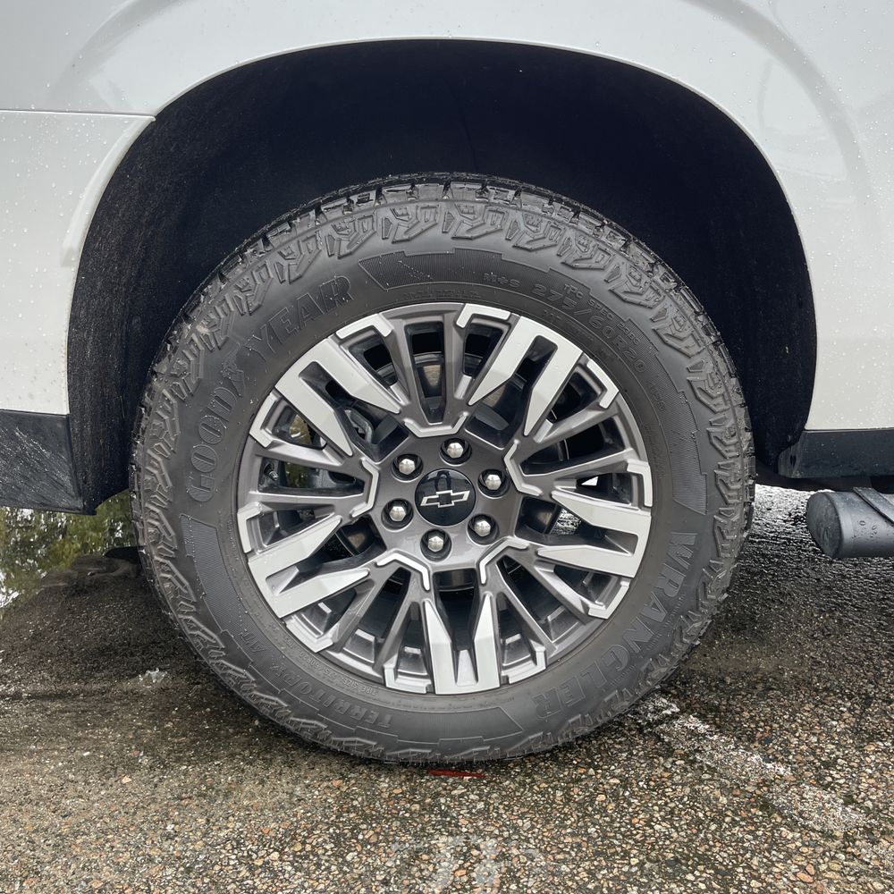 2025 Chevrolet Suburban Z71
