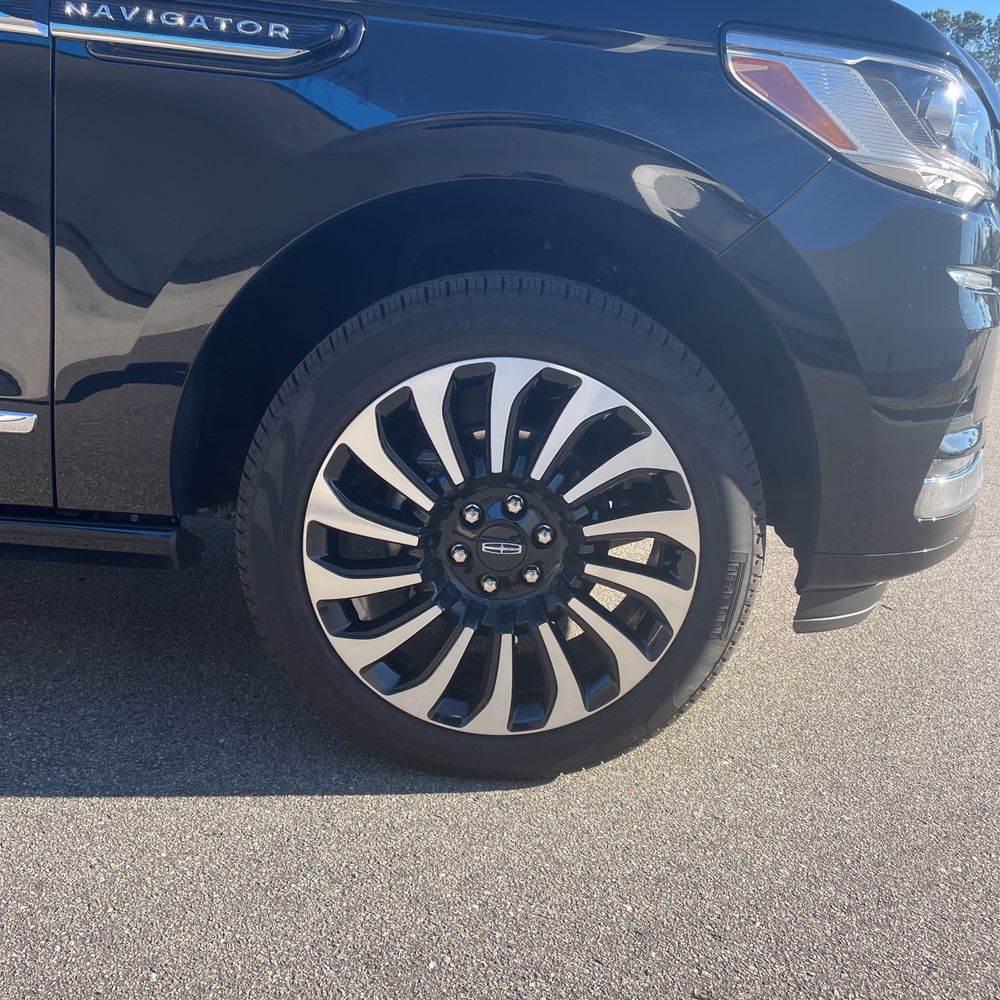 2024 Lincoln Navigator L Black Label