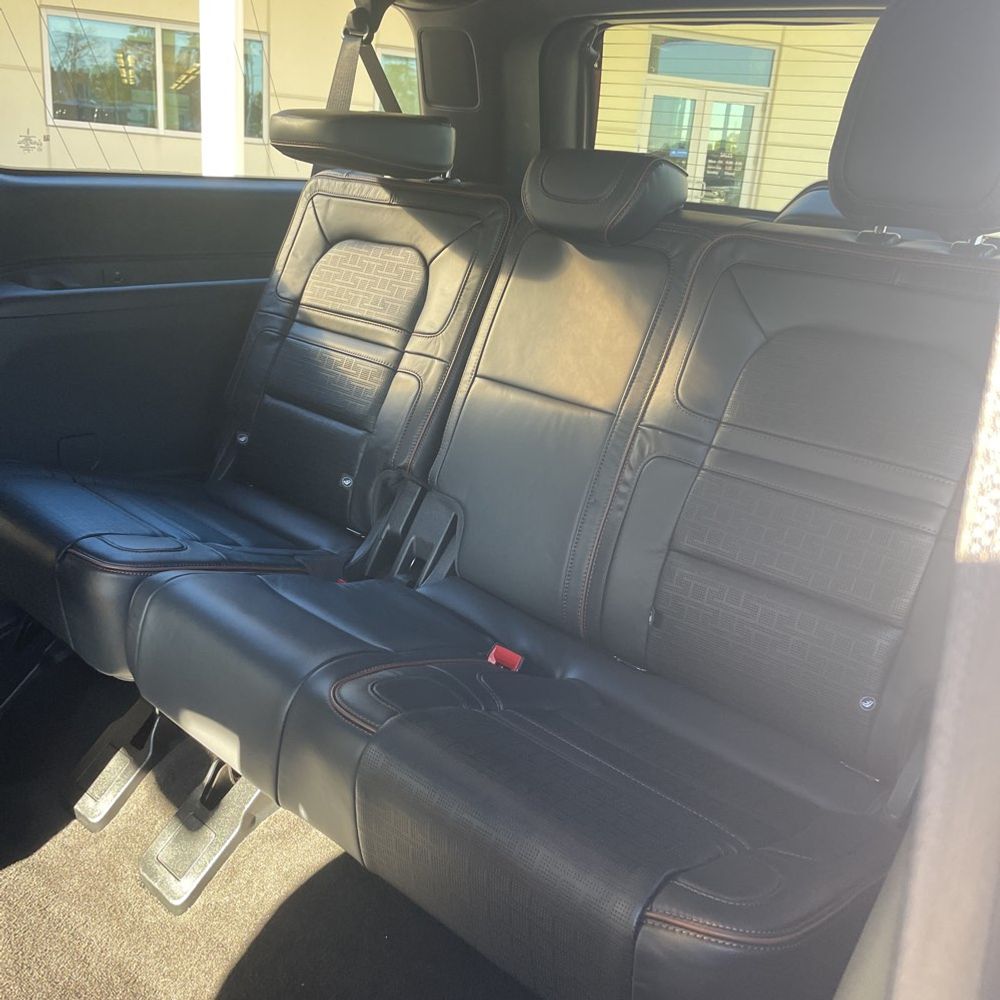 2024 Lincoln Navigator L Black Label