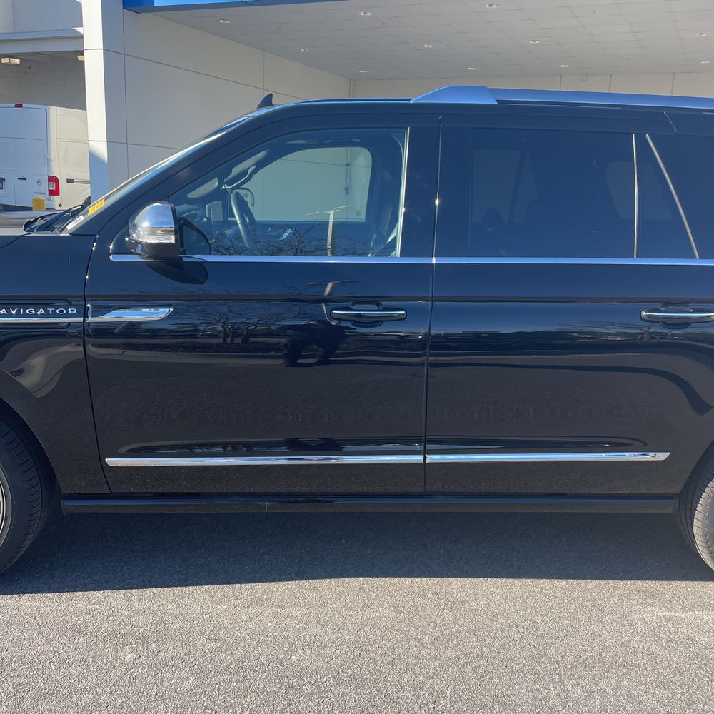 2024 Lincoln Navigator L Black Label