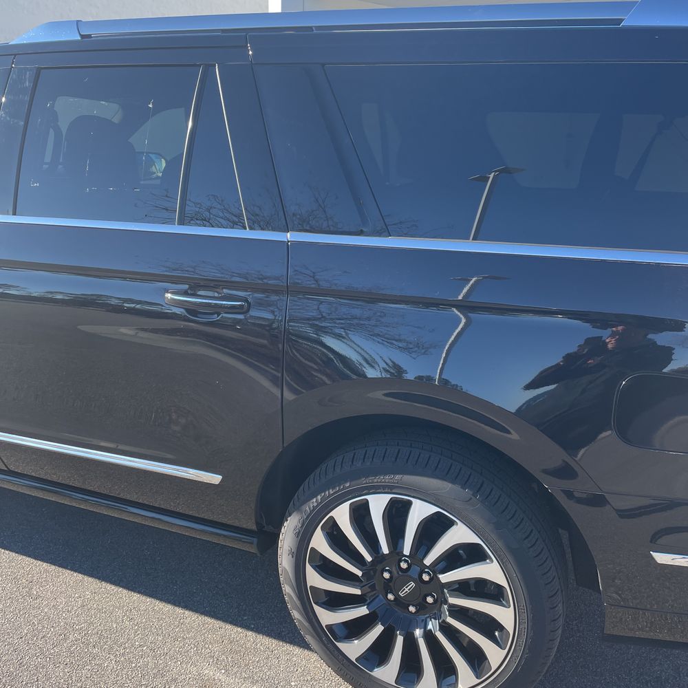 2024 Lincoln Navigator L Black Label