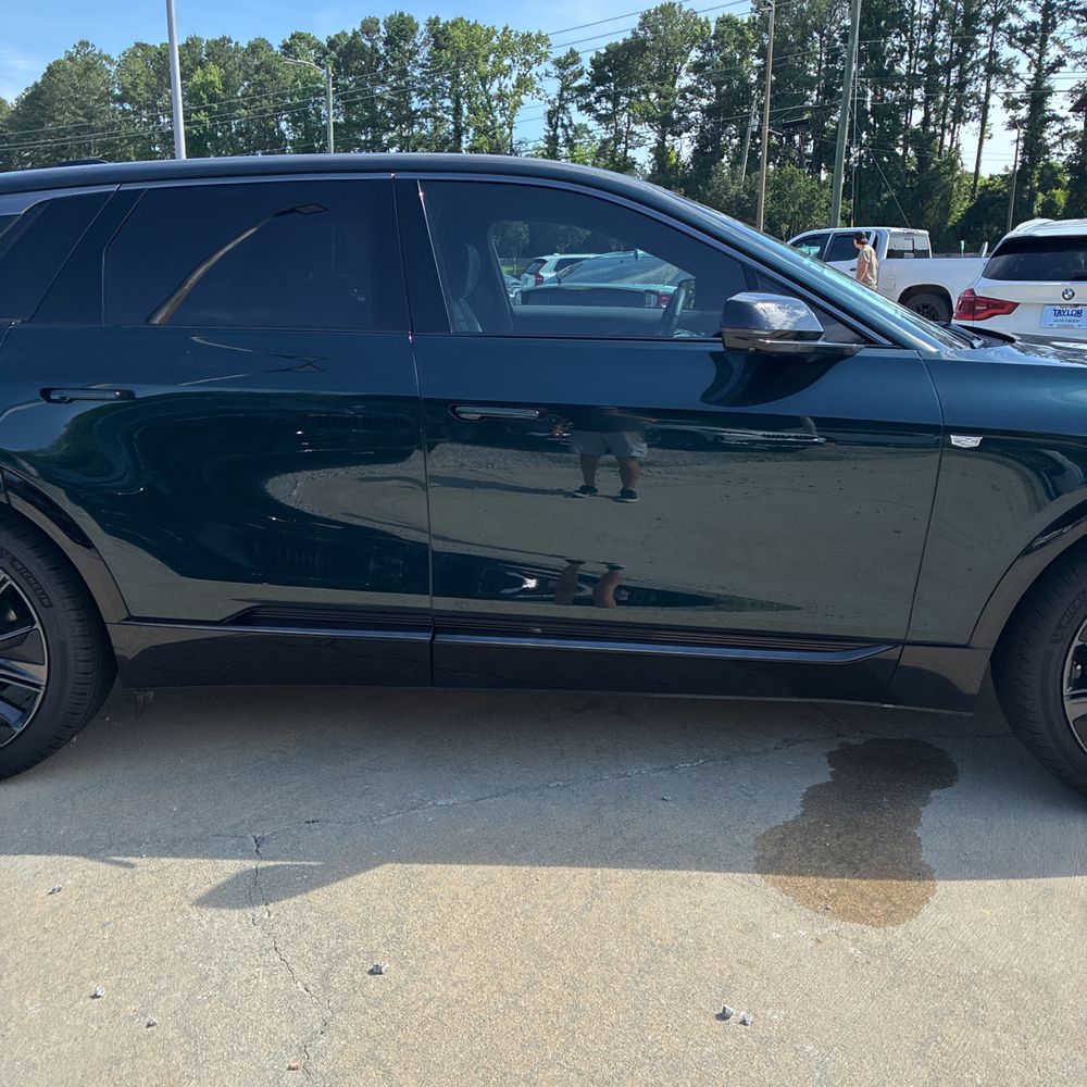 2024 Cadillac LYRIQ Sport 3