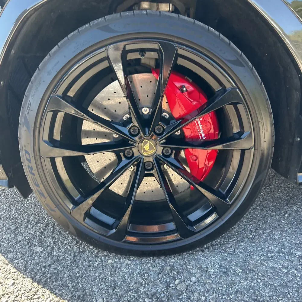 2020 Lamborghini Urus Base