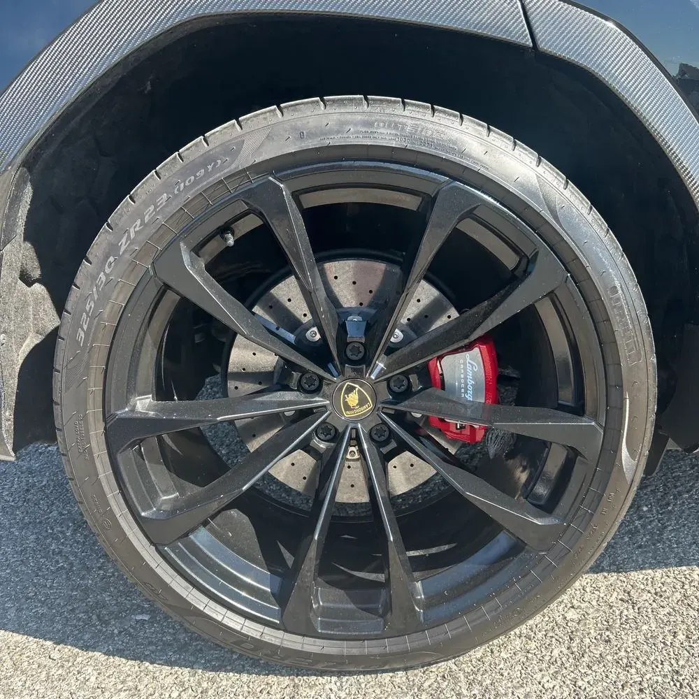 2020 Lamborghini Urus Base
