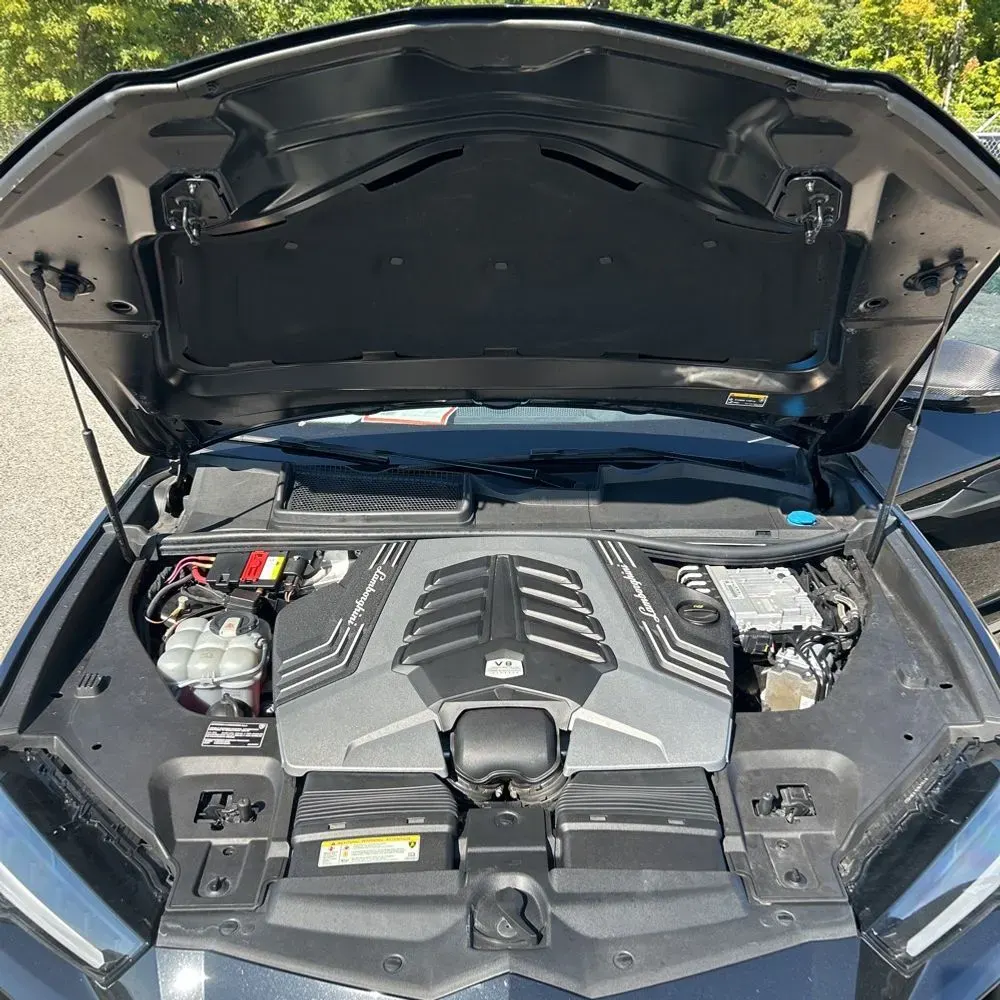 2020 Lamborghini Urus Base