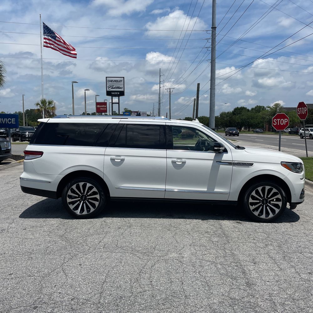 2024 Lincoln Navigator L Reserve