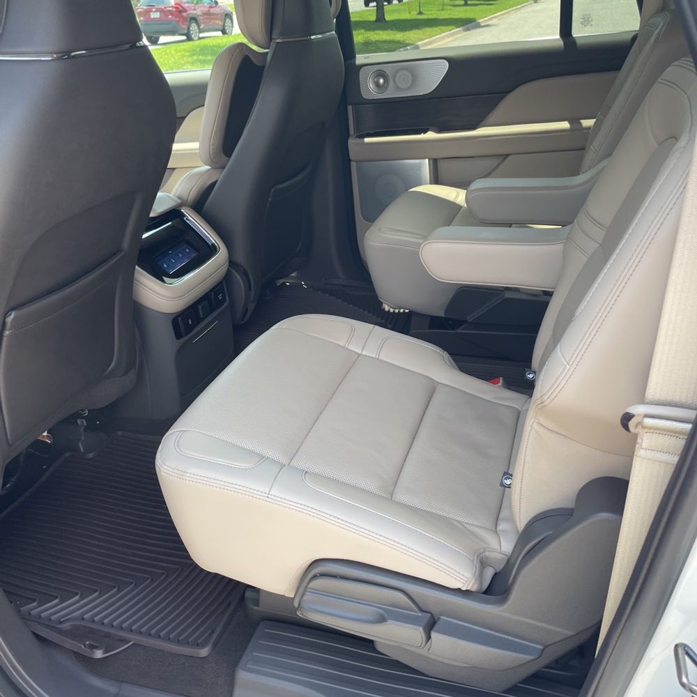 2024 Lincoln Navigator L Reserve