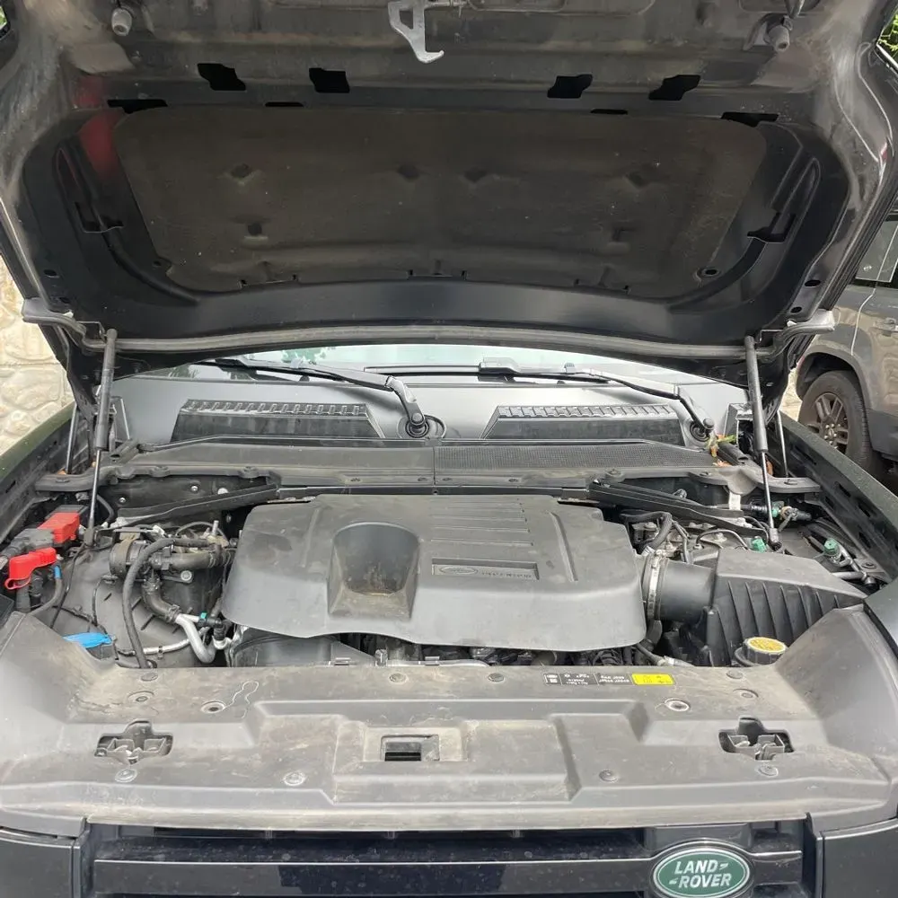 2024 Land Rover Defender 130 X-Dyn SE P400