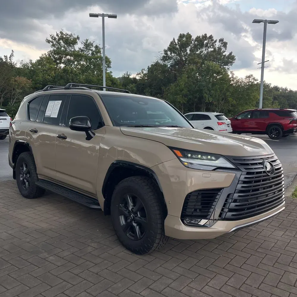 2025 Lexus LX 700h Overtrail