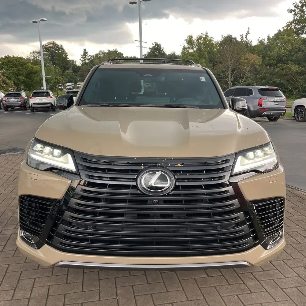 2025 Lexus LX 700h Overtrail