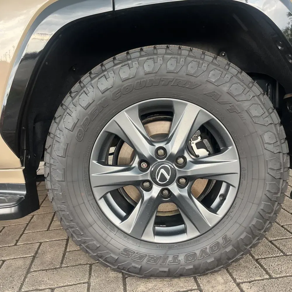 2025 Lexus LX 700h Overtrail