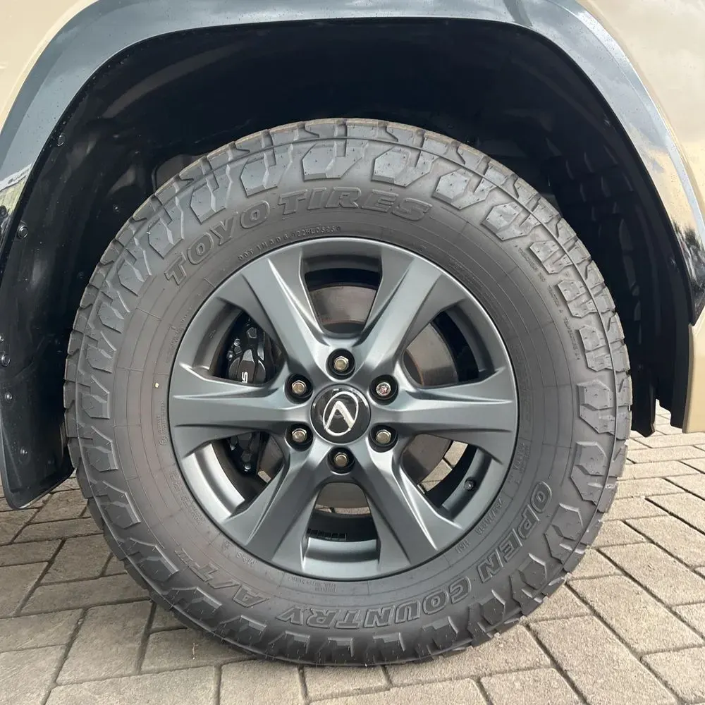 2025 Lexus LX 700h Overtrail