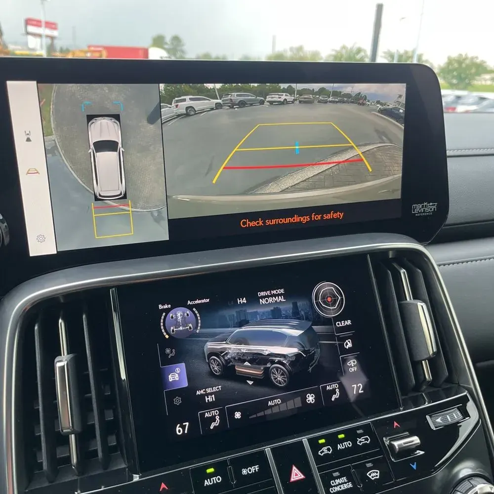 2025 Lexus LX 700h Overtrail