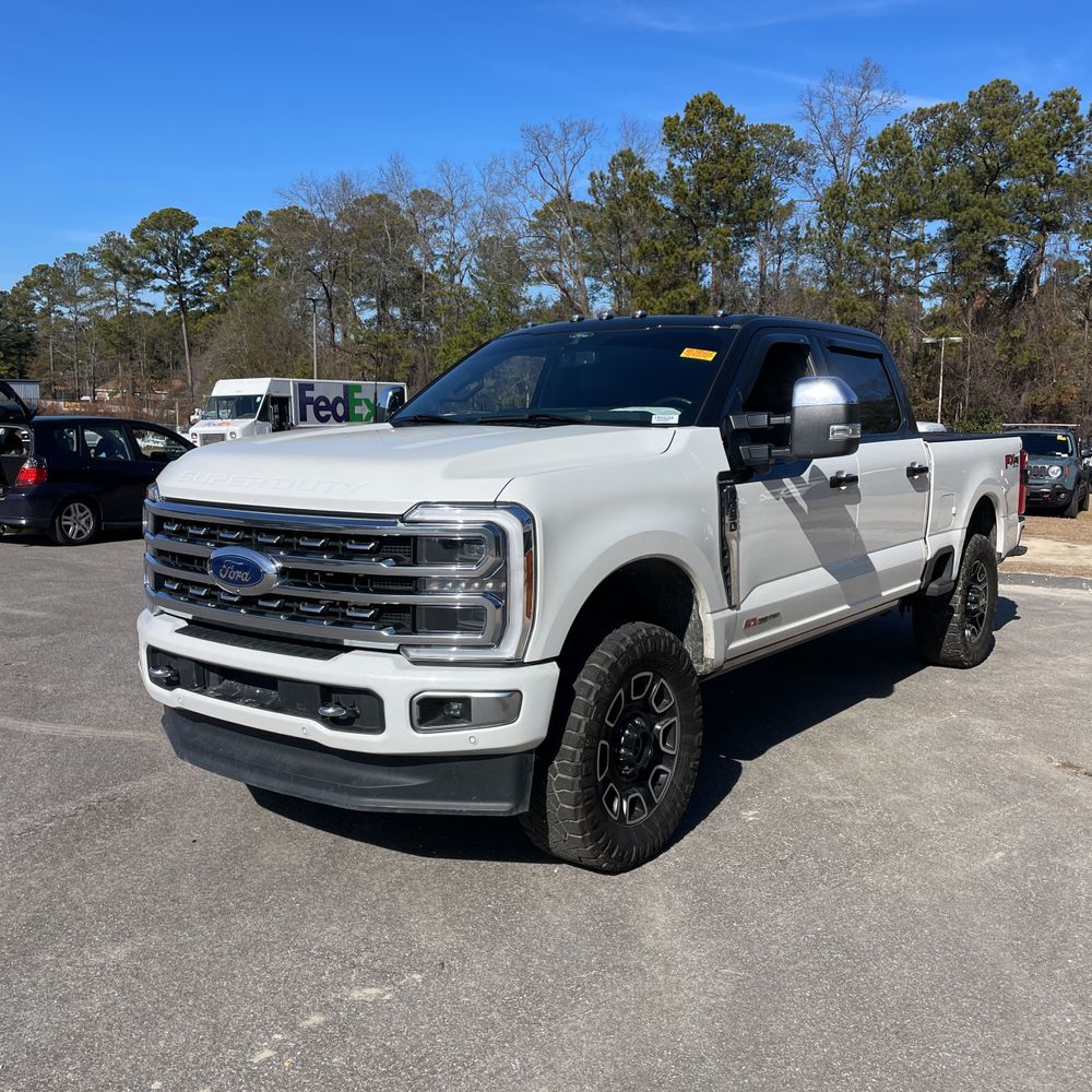 2024 Ford F-350 Super Duty Platinum