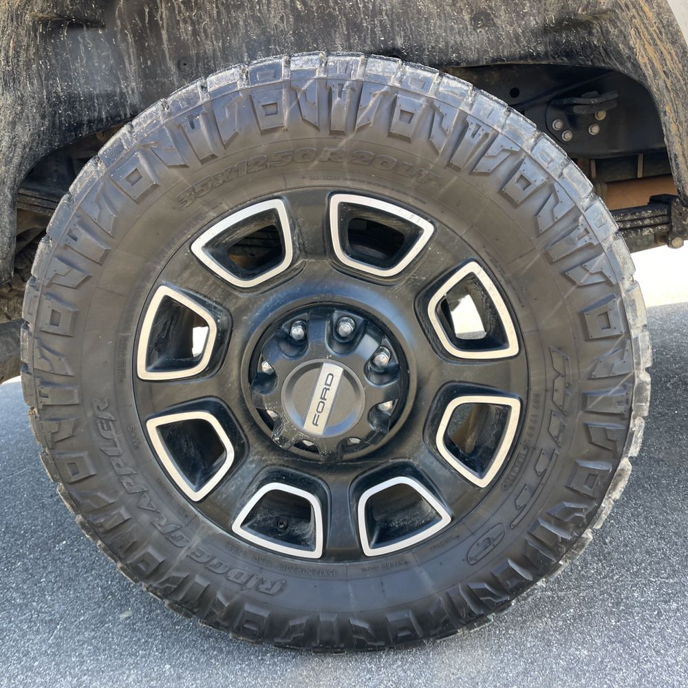 2024 Ford F-350 Super Duty Platinum