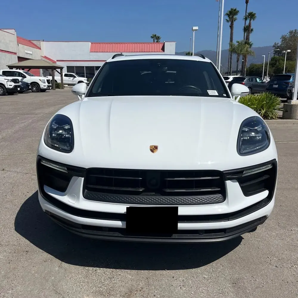 2023 Porsche Macan Base