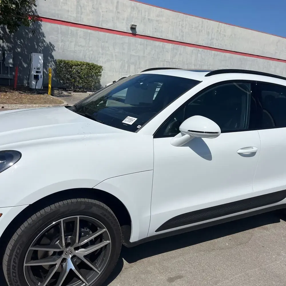 2023 Porsche Macan Base