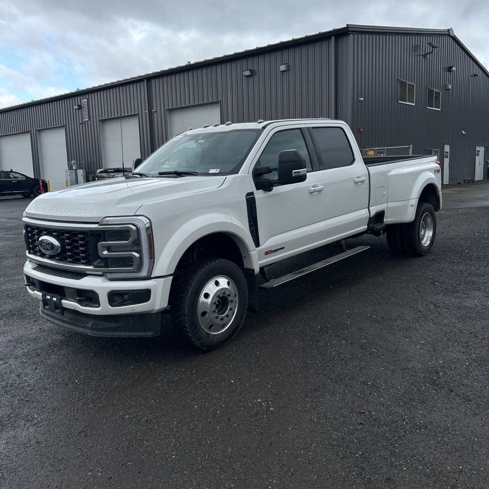 2025 Ford F450 S/D Platinum
