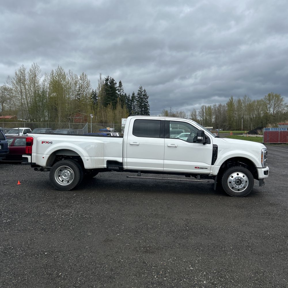 2025 Ford F450 S/D Platinum