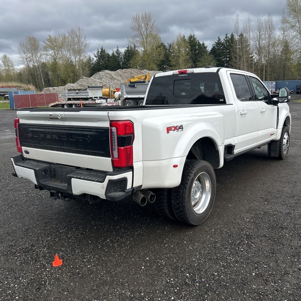 2025 Ford F450 S/D Platinum