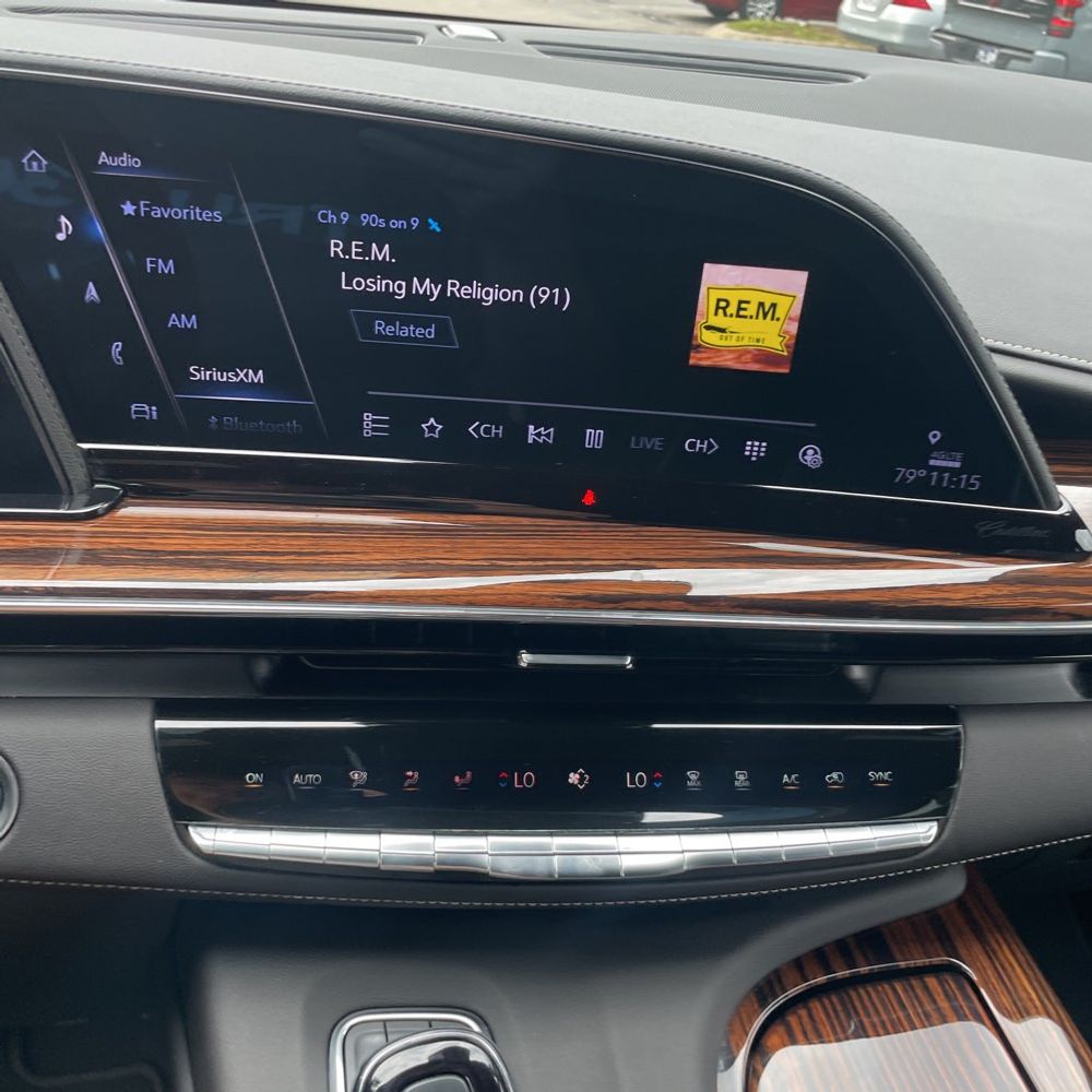 2023 Cadillac Escalade Premium Luxury