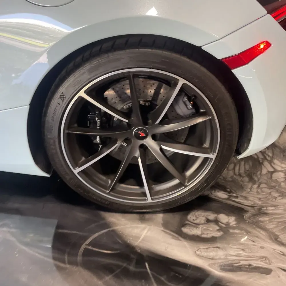 2018 McLaren 720S Base