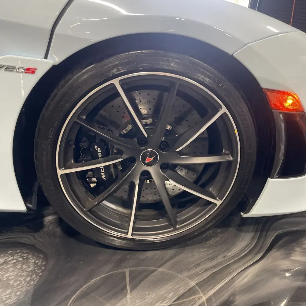 2018 McLaren 720S Base