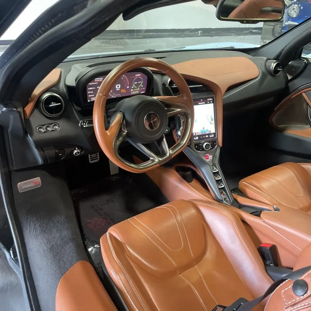 2018 McLaren 720S Base