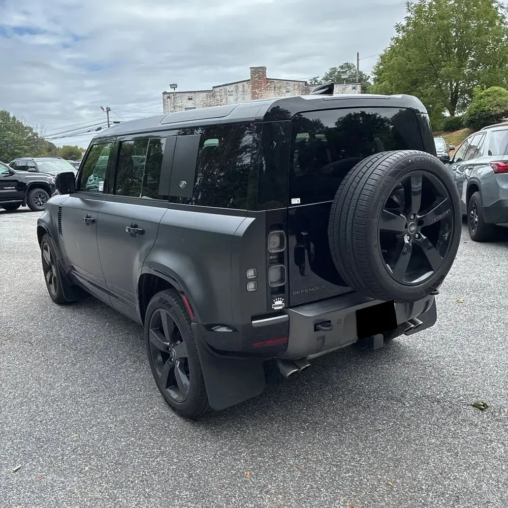 2023 Land Rover Defender 110 Carpathian Ed V8
