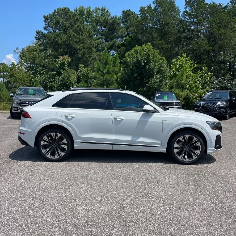 2025 Audi Q8 Premium Plus 55