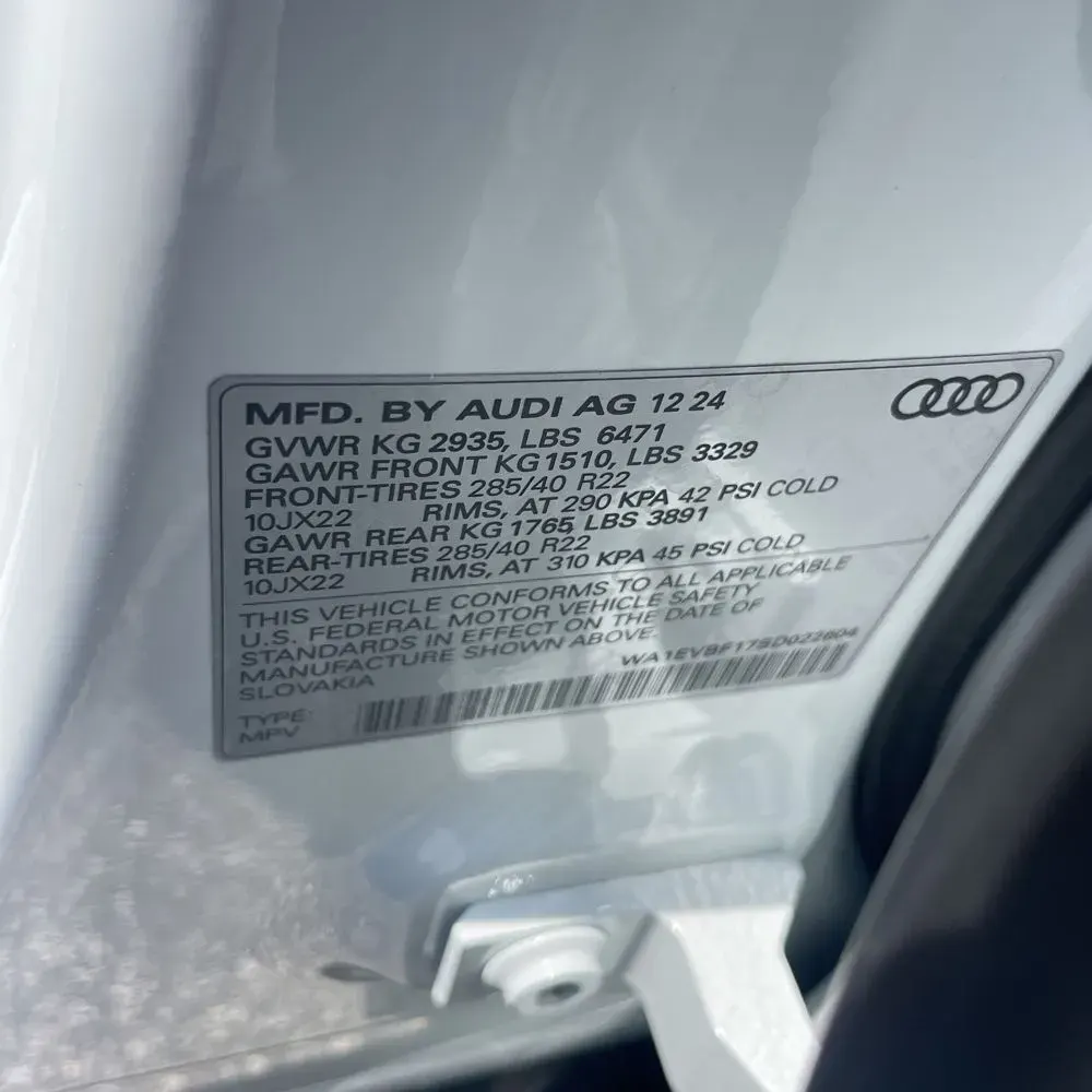 2025 Audi Q8 Premium Plus 55