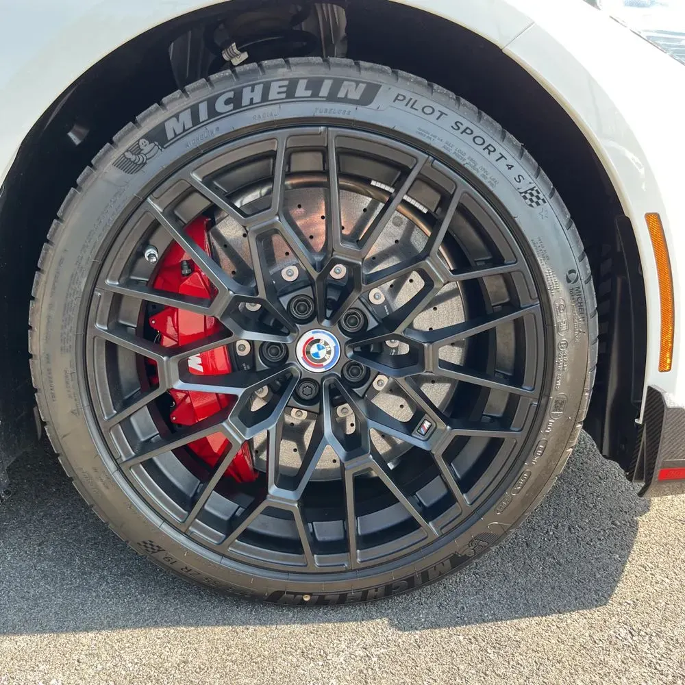 2023 BMW M4 CSL