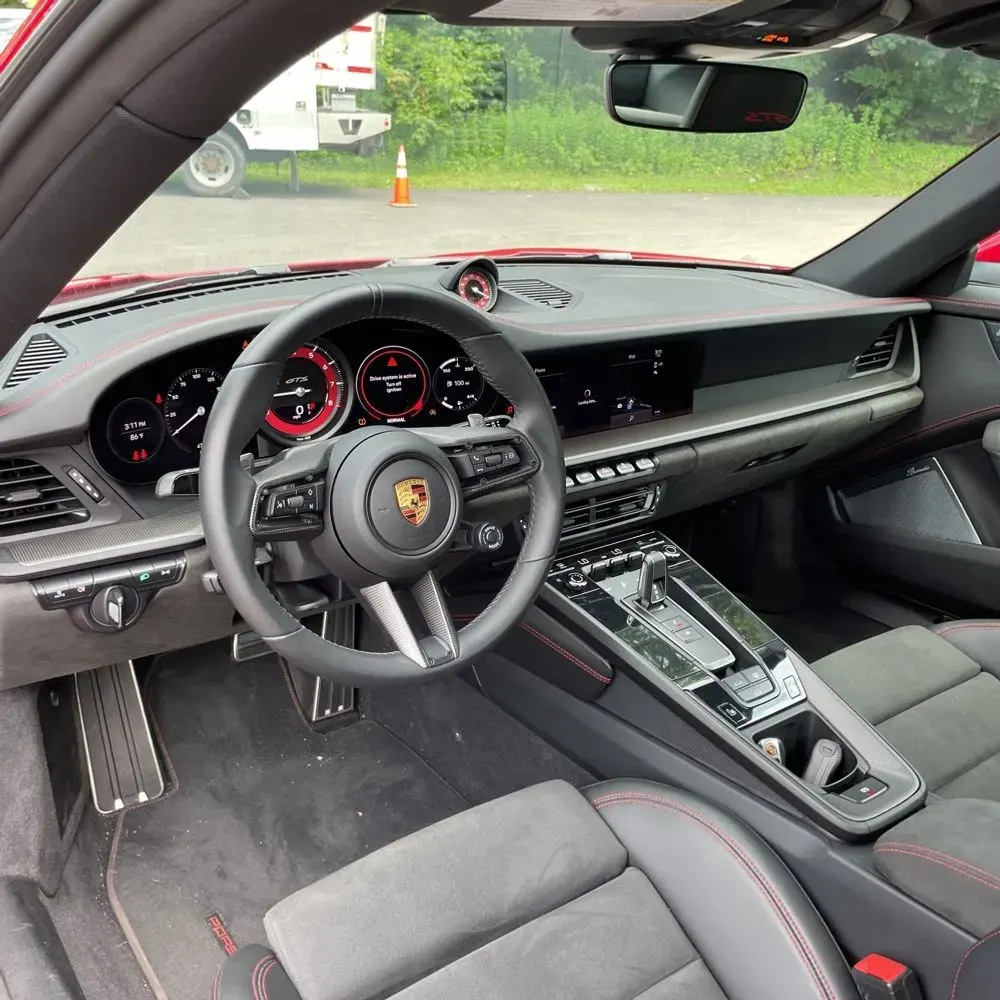 2022 Porsche 911 Carrera 4 GTS