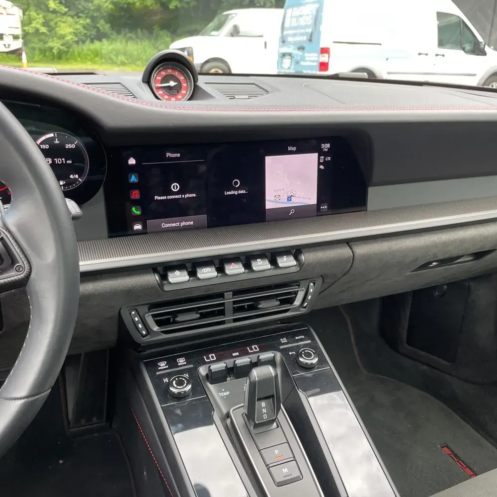 2022 Porsche 911 Carrera 4 GTS