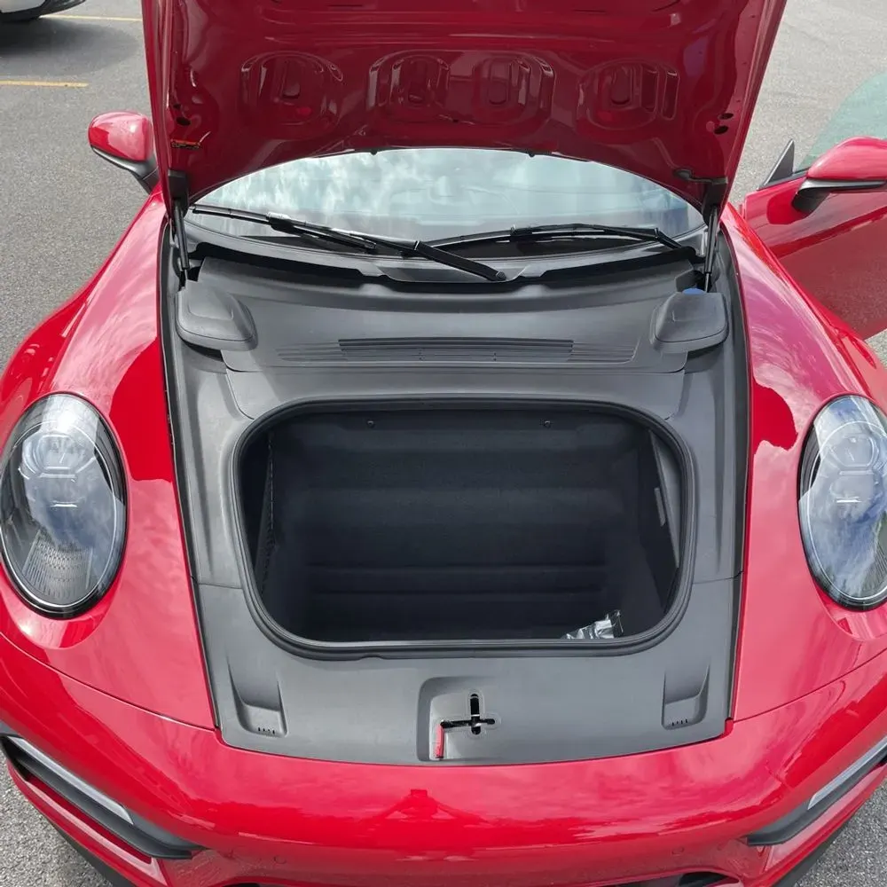 2022 Porsche 911 Carrera 4 GTS