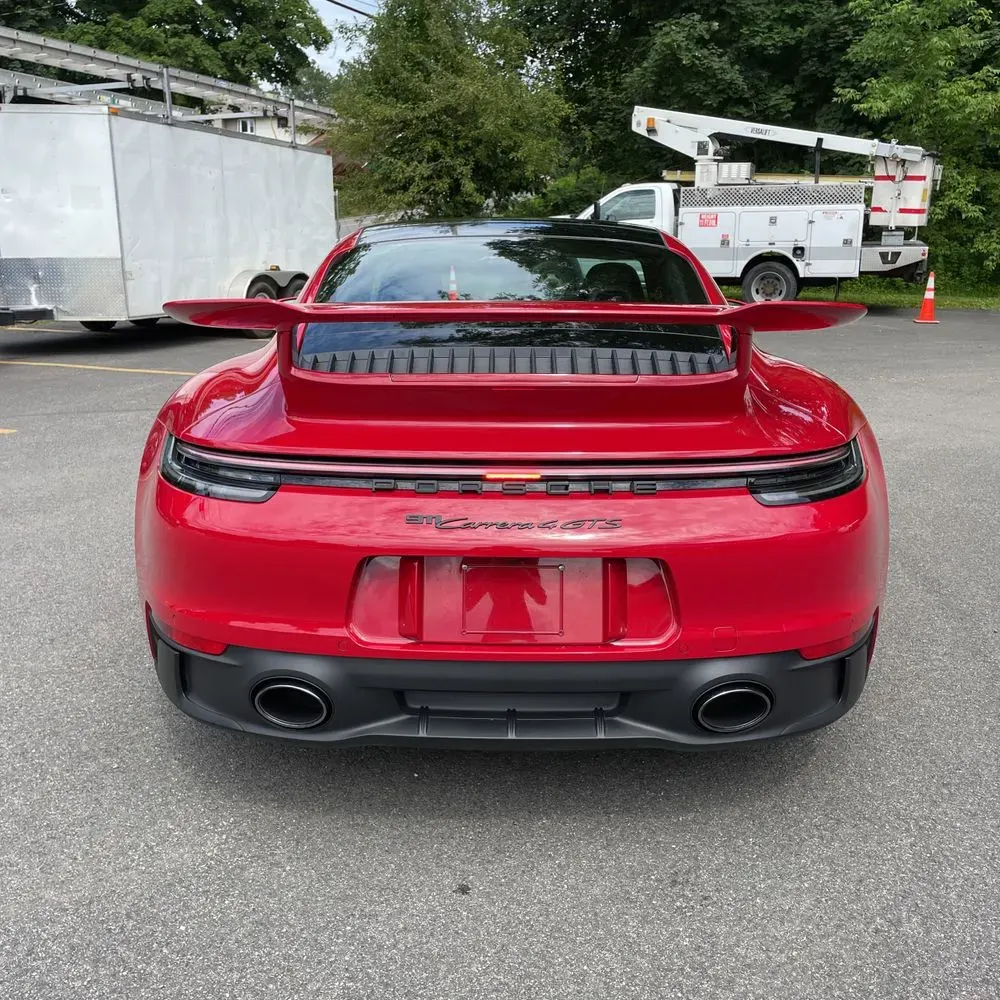 2022 Porsche 911 Carrera 4 GTS