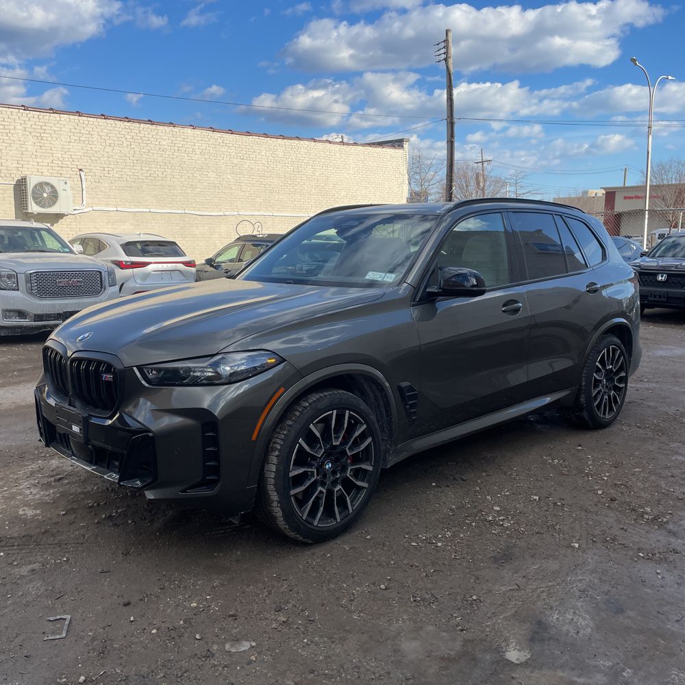 2024 BMW X5 M60i