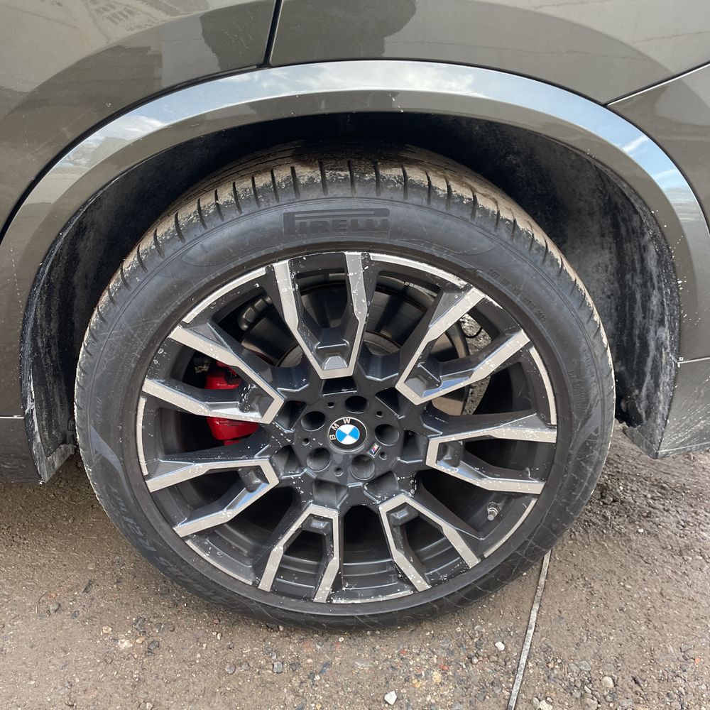 2024 BMW X5 M60i