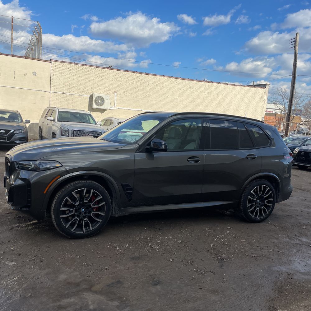 2024 BMW X5 M60i