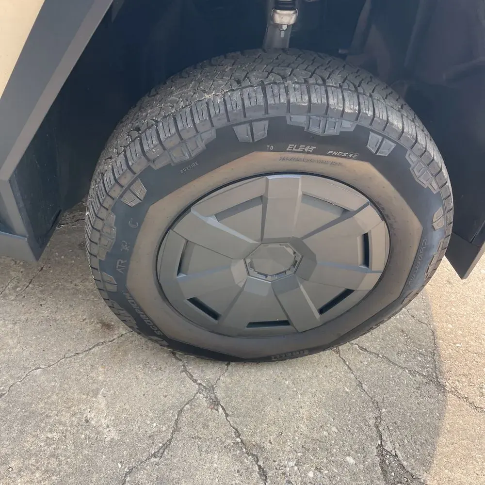 2024 Tesla Cybertruck Base