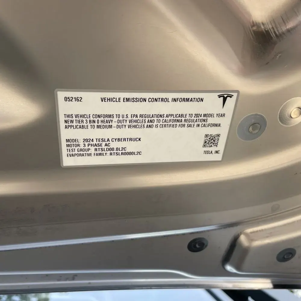 2024 Tesla Cybertruck Base
